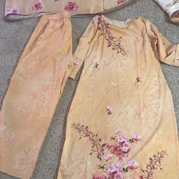 Punjabi suit with pant ( brand new) - Picture 1 of 3